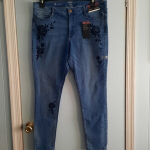 NWT a.n.a women's sz 18 jeggings